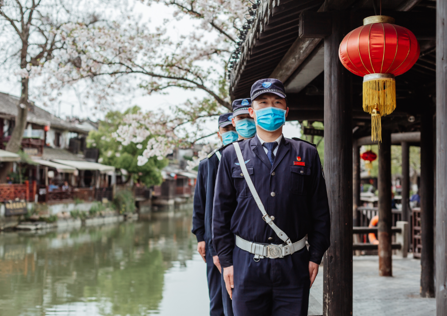 湖南保安服務(wù),墻外高空清洗服務(wù),湖南保利天創(chuàng)物業(yè)發(fā)展有限公司