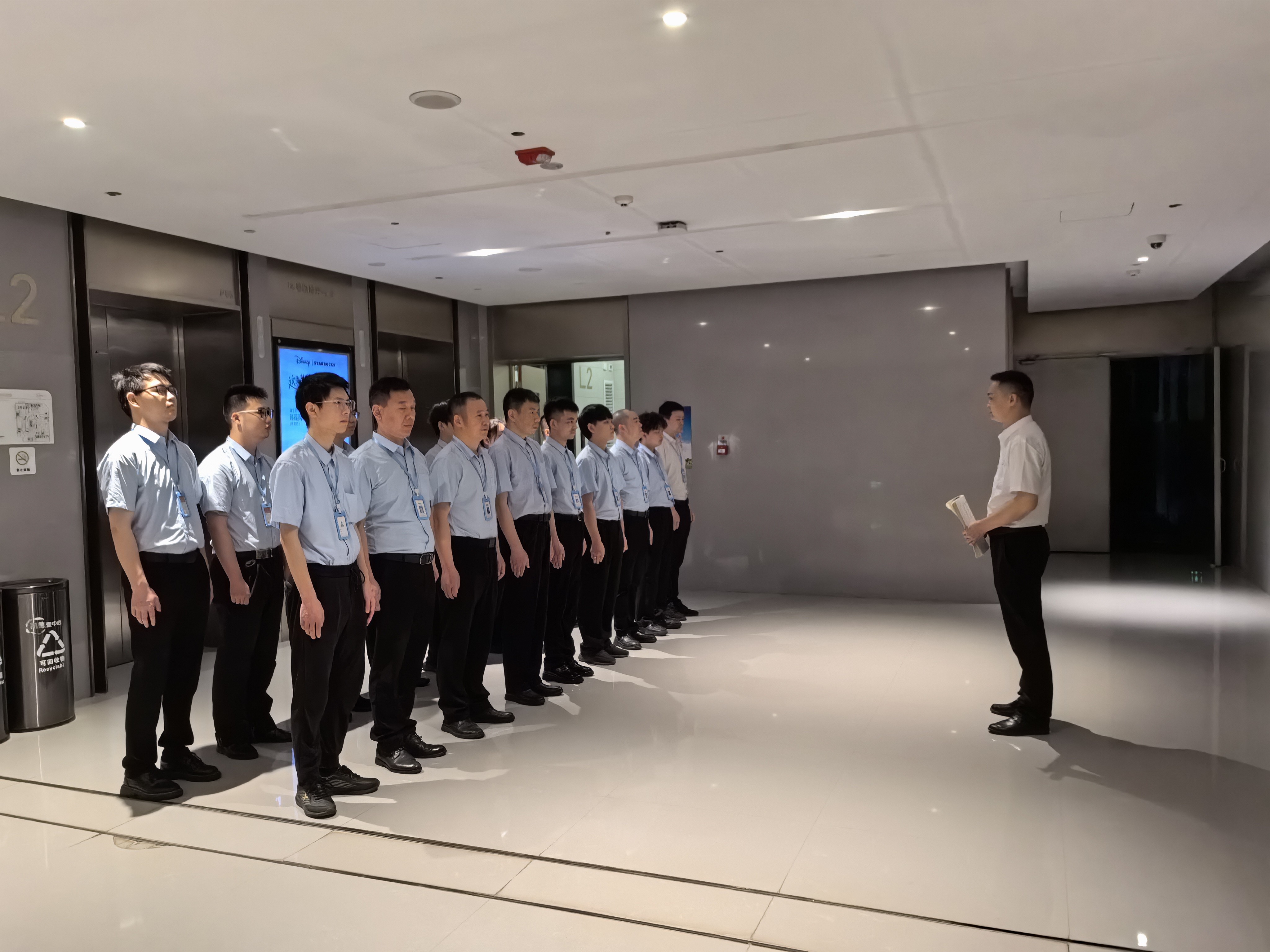 湖南保安服務,墻外高空清洗服務,湖南保利天創(chuàng)物業(yè)發(fā)展有限公司